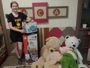 Abby, a Treasure Valley Catholic School student, chose the WCA for her Faith in Action project and provided several needed donations for our shelter.
